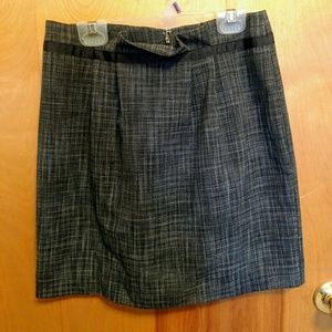 Mossimo gray skirt size 4